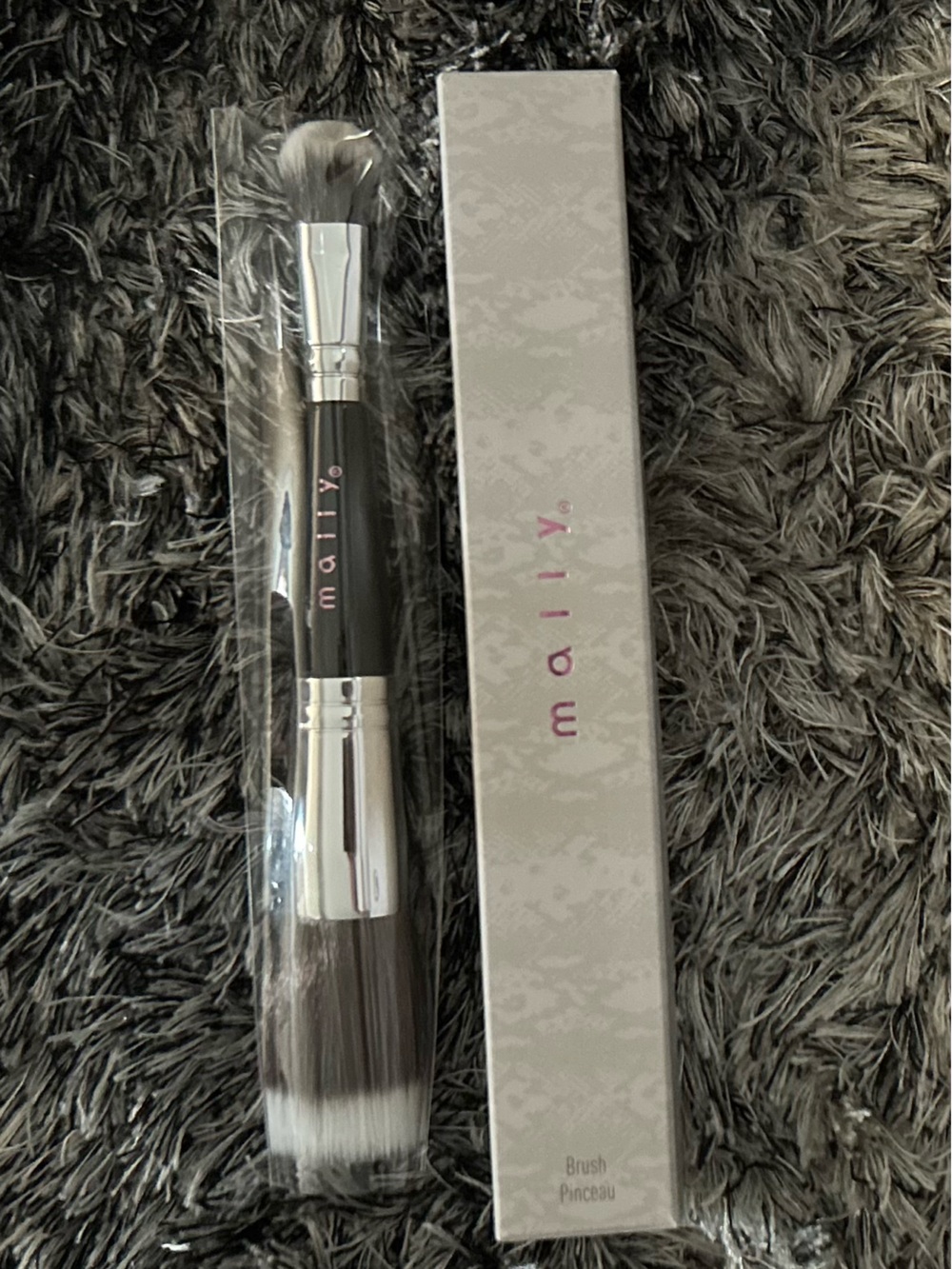Mally Dual-Ended Makeup Brush in Black with Silver Accents